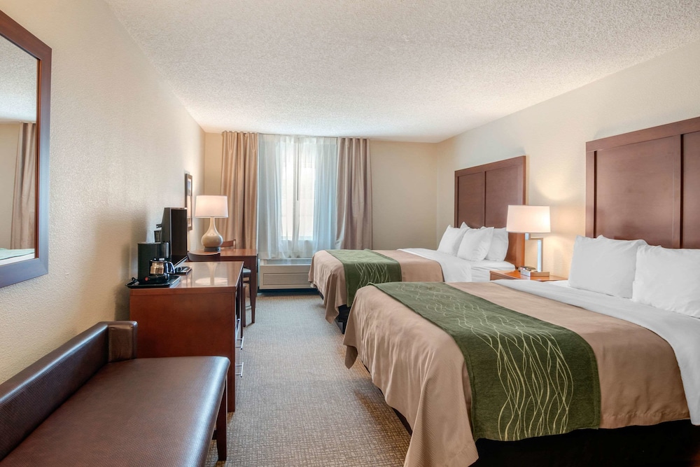 Comfort Inn Medford North - photo 21