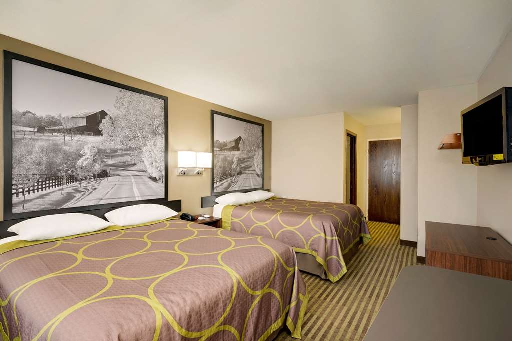 Super 8 by Wyndham Lexington Hamburg Area - photo 5