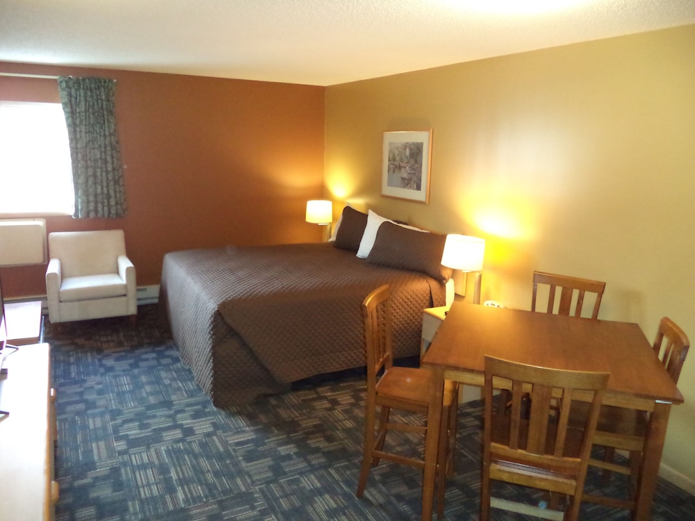 Lakeside Motor Inn - photo 16