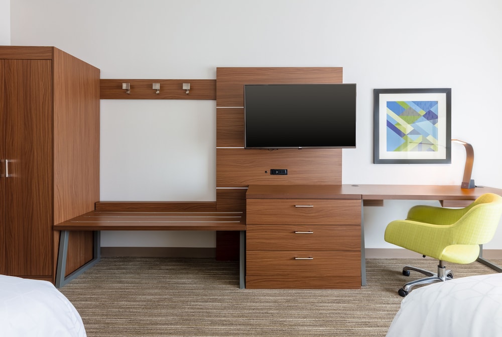 Holiday Inn Express Calhoun South by IHG - photo 15
