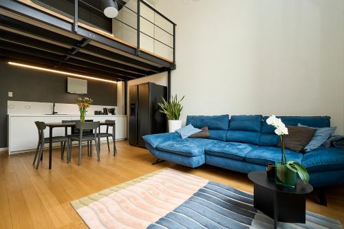 Design Luxury Loft 20 Minutes From Duomo Navigli — 4-Star Luxury Hotel in Milan, Italy
