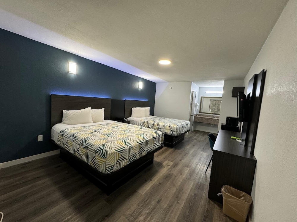 Motel6 Greenwood MS - photo 12