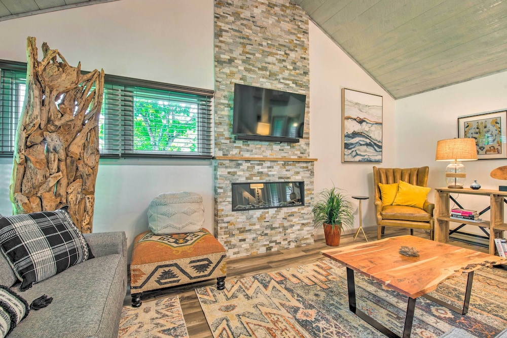 Cortland Abode: 1 Mi to Greek Peak Mountain Resort - photo 32