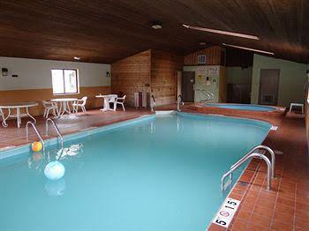 Magnuson Hotel And Suites Bellevue - photo 6