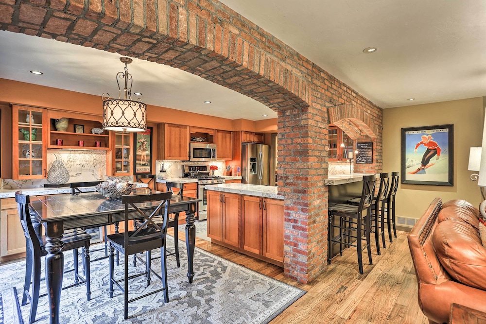 Modern Home w Patio: 3 Mi to Beaver Creek Resort - photo 7