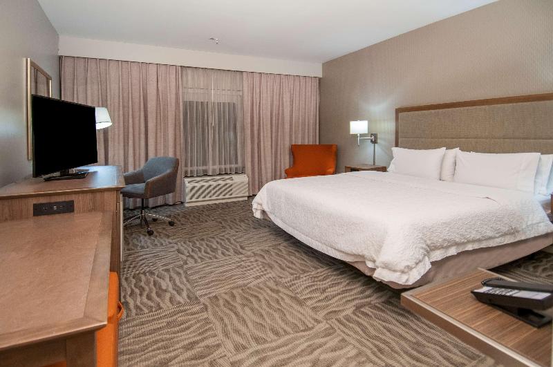 Hampton Inn Opelousas - photo 47