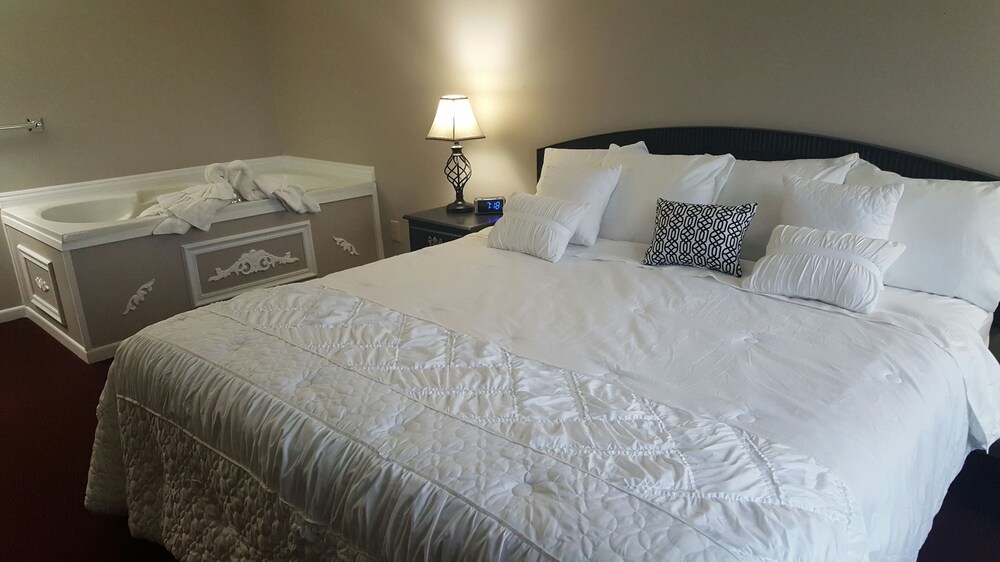 Amerivu Inn And Suites New Richmond - photo 12