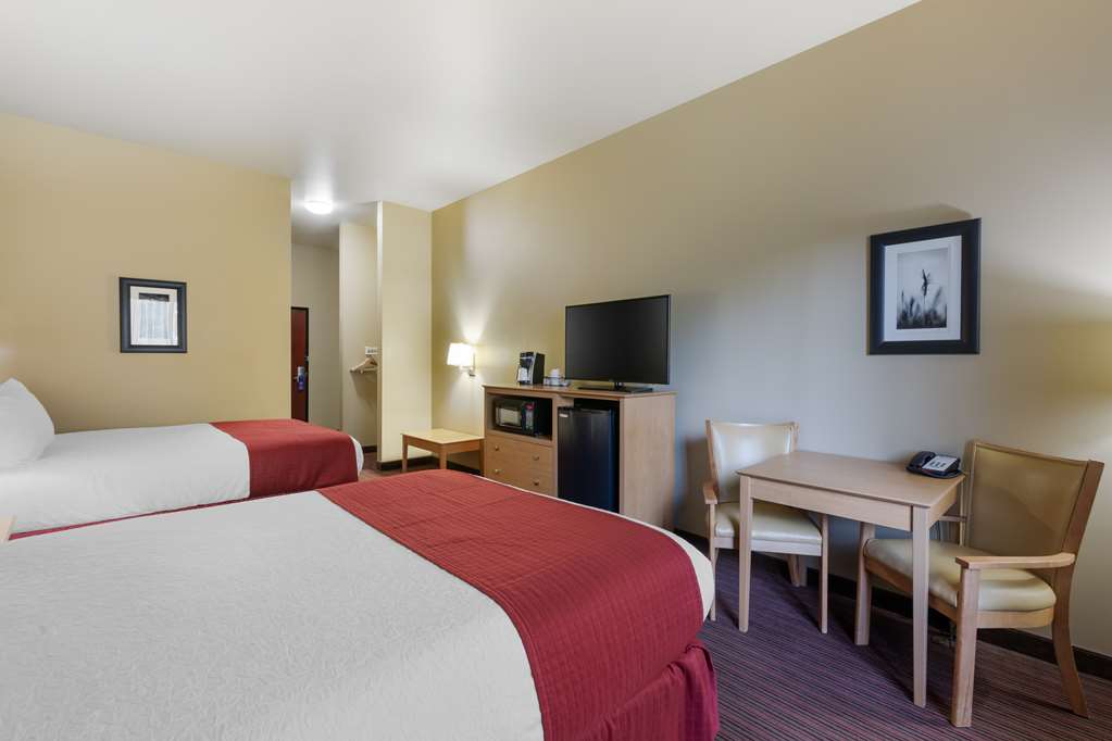 Best Western Golden Prairie Inn & Suites - photo 15