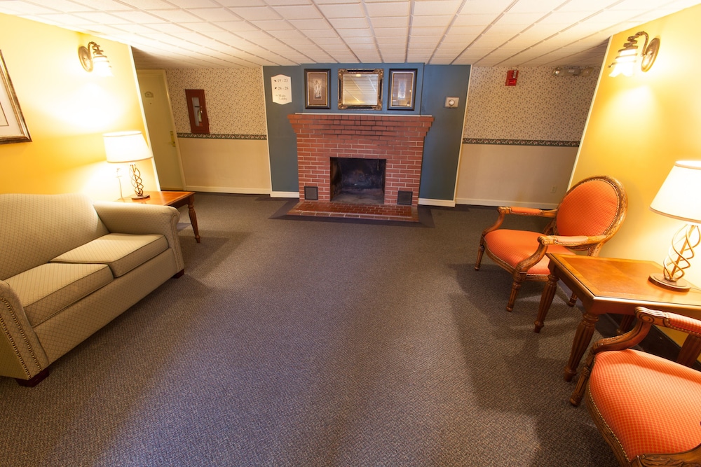 Coachman Inn - photo 45