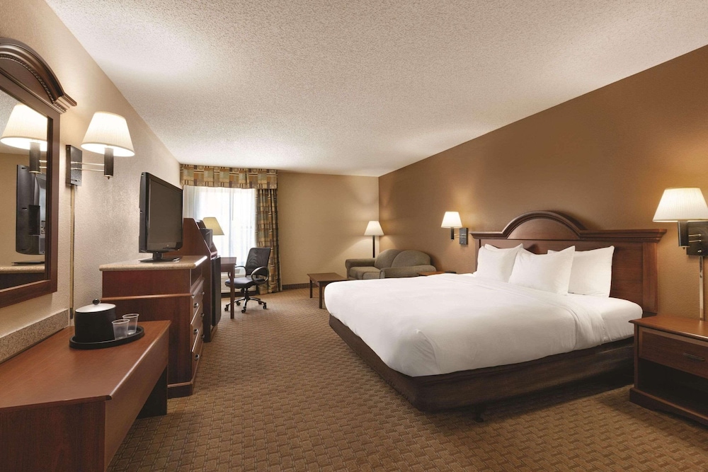 Comfort Inn & Suites Portland Corpus Christi - photo 7