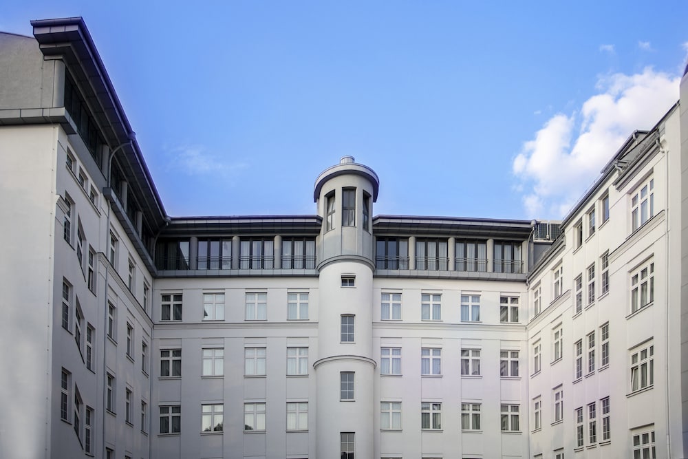 Quentin XL Potsdamer Platz Hotel — 4-Star Luxury Hotel in Berlin, Germany