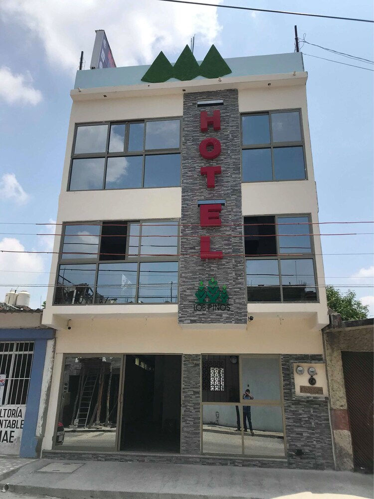 Hotel Los Pinos Centro in Tuxtla, Mexico