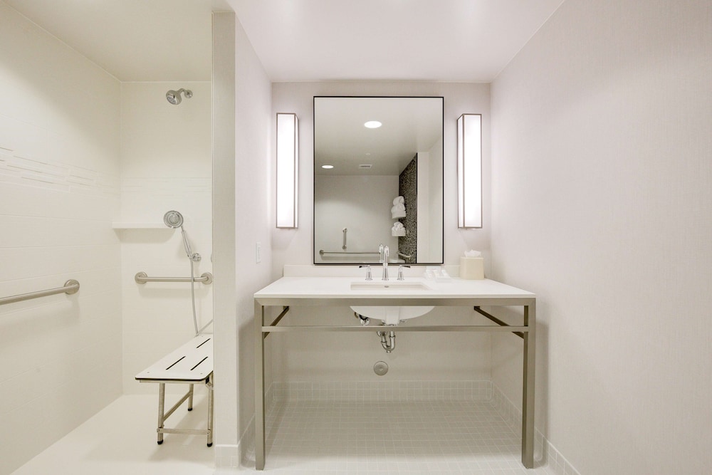 Hilton Garden Inn North Houston Spring - photo 20
