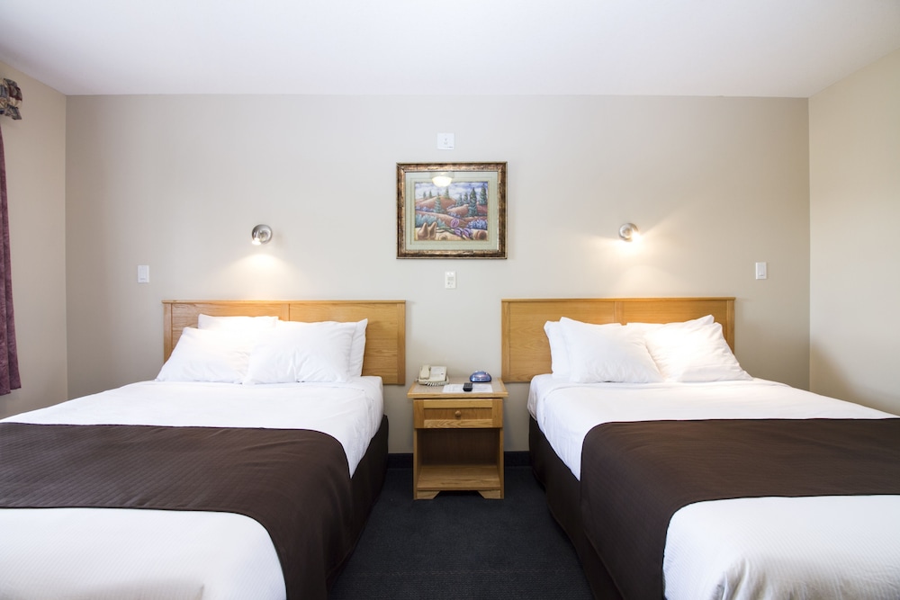 West Country Inn — Drayton Valley — photo 4