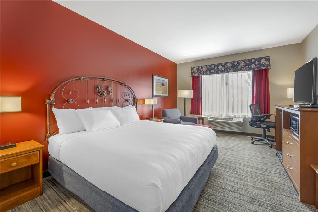 Best Western Bronco Inn - photo 22