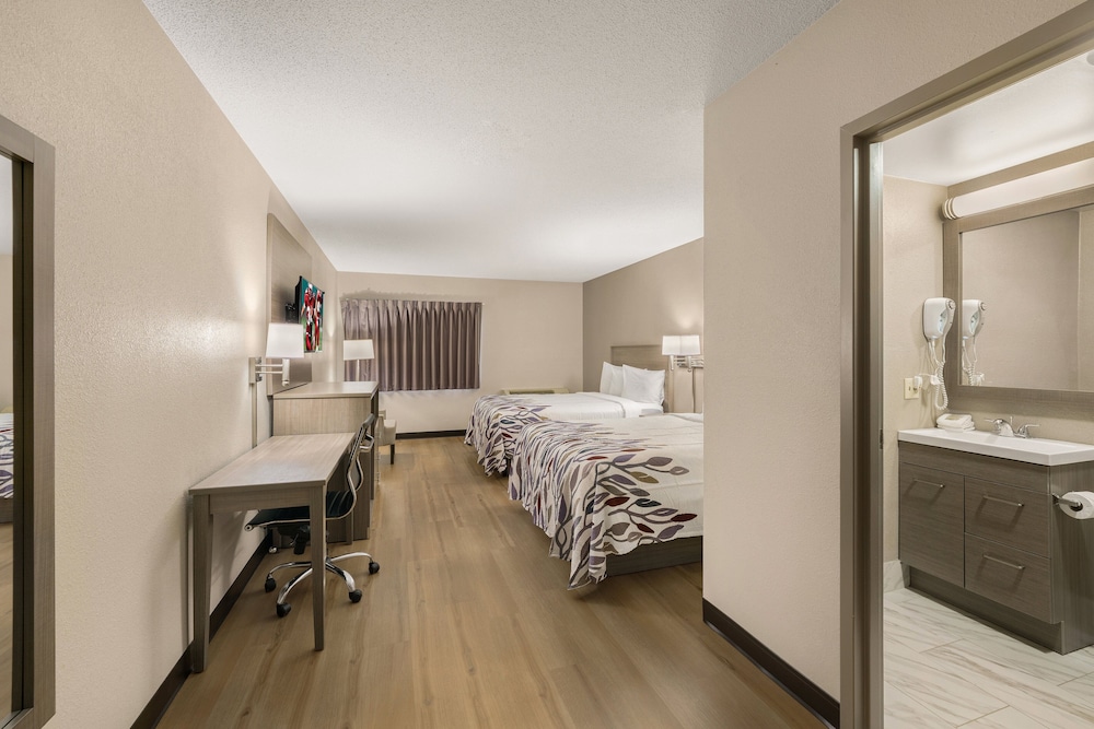 Red Roof Inn & Suites Newport Middletown RI - photo 16