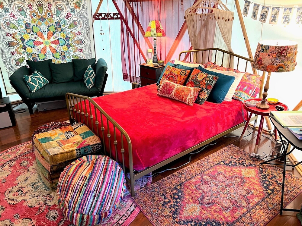 Gorgeous Stays - photo 28