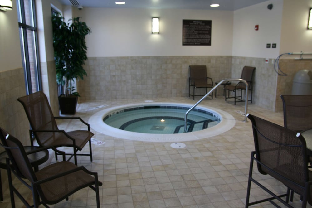 Hampton Inn Rochester Webster - photo 31
