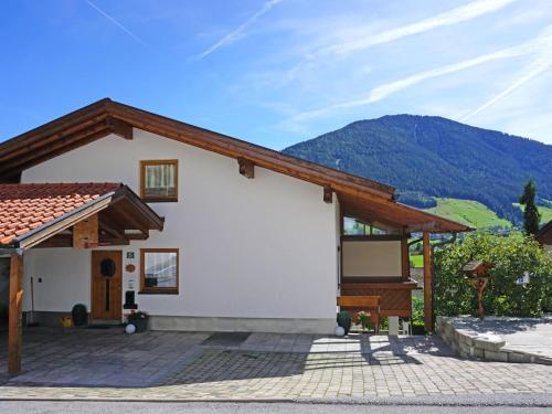 Appartment Sailer — 4-Star Luxury Hotel in Oberperfuss, Austria
