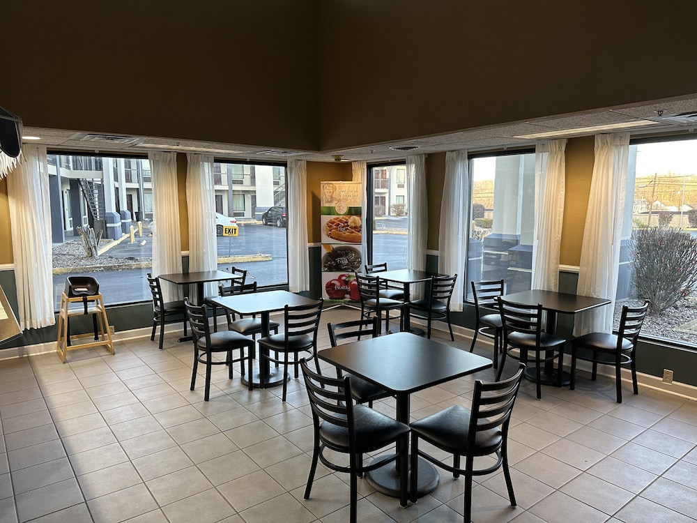 Quality Inn Ashland KY - photo 30