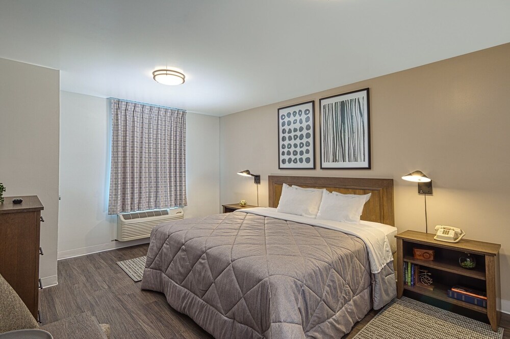 InTown Suites Extended Stay Jacksonville FL Beach Blvd - photo 4
