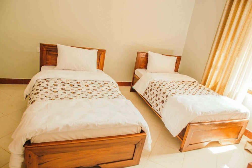 Dual Mountain View Lodge — 4-Star Luxury Hotel in Moshi, Tanzania