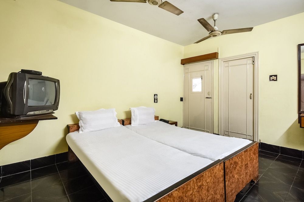 Spot On 39307 The Hotel Park — hotel in Kharagpur