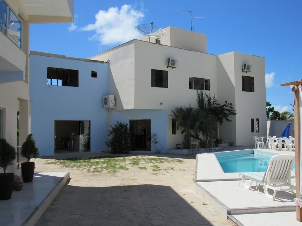 Franz Beach Hotel — Nova Vicosa