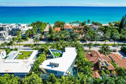 Villa Loggia Oasis Luxurious 6BD 7BA with Resort Style Pool - photo 30