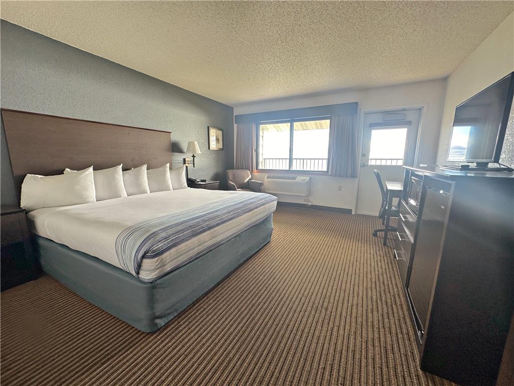AmericInn by Wyndham Menominee - photo 33