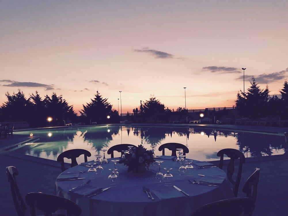 Domus Aurea Resort — 4-Star Luxury Hotel in Ragusa, Italy