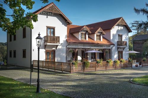 Villa Aurelia Hotel & Spa - carbon neutral hotel in Naleczow