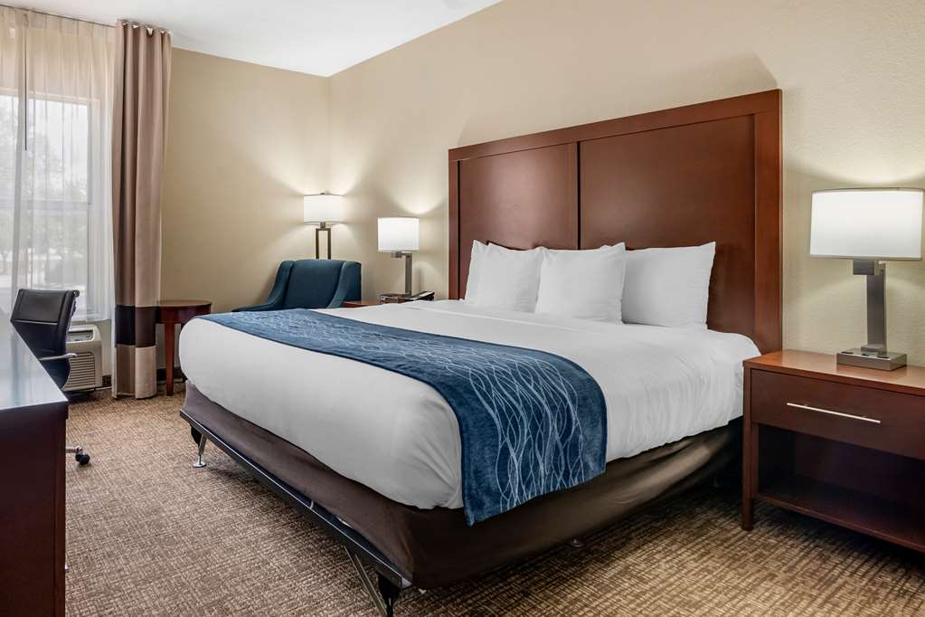Comfort Inn & Suites Junction City near Fort Riley - photo 13
