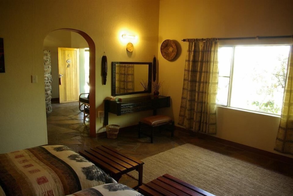 Toko Kamanjab Lodge & Safari — Khorixas — photo 4