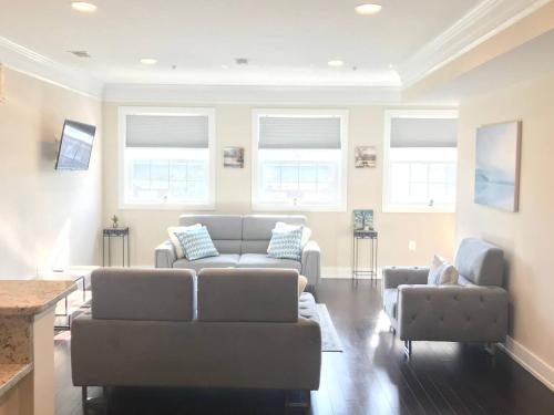 Entire Extra Large Luxury 3 Bedrooms Condo — 4-Star Luxury Hotel in Washington, United States
