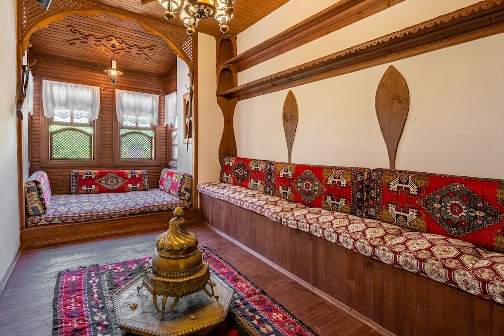 Yoruk Ali Konagi ve Yayla Evleri — Ibradi — photo 2