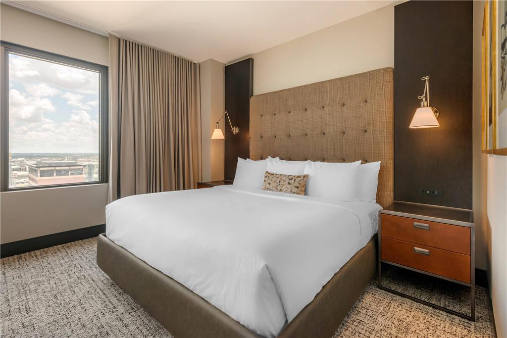 Cambria Hotel Houston Downtown Convention Center - photo 21