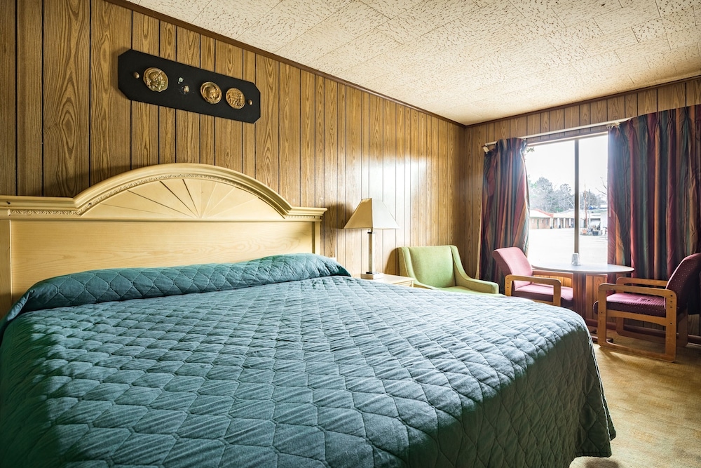 OYO Hotel Holly Springs MS - photo 8