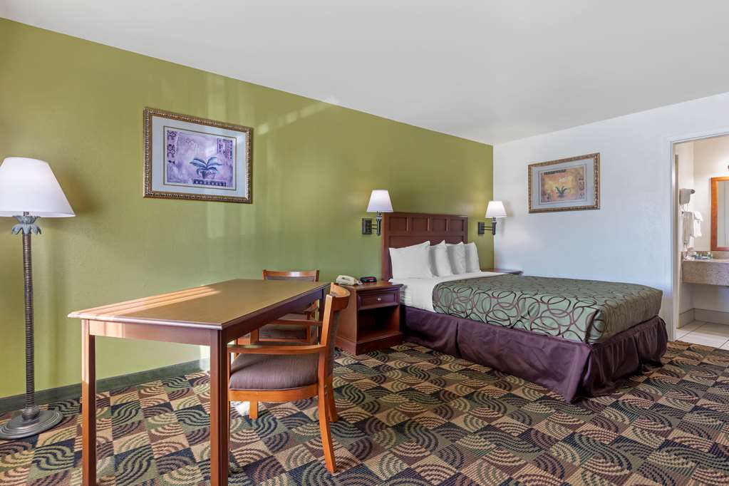 Best Western Caprock Inn - photo 16