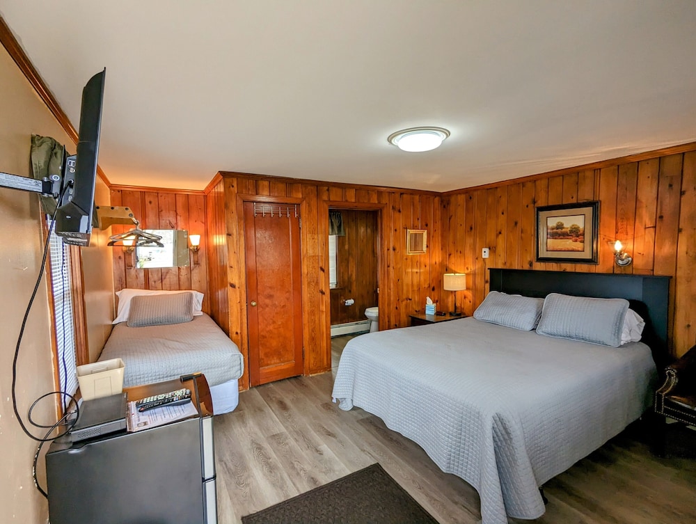 Riverside Motel - photo 72