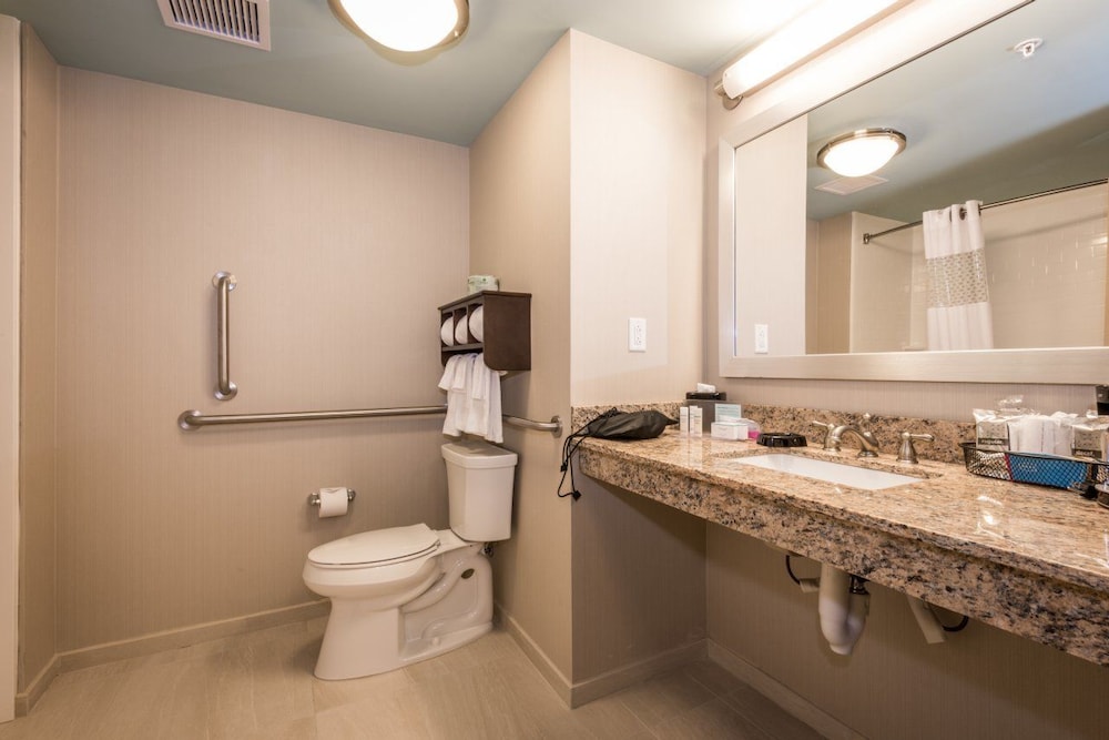 Hampton Inn & Suites Gulfport I 10 - photo 40