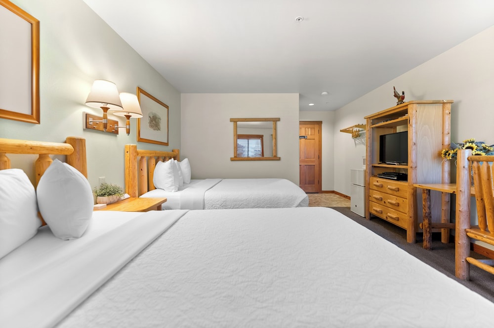 Mt Gardner Inn - photo 17