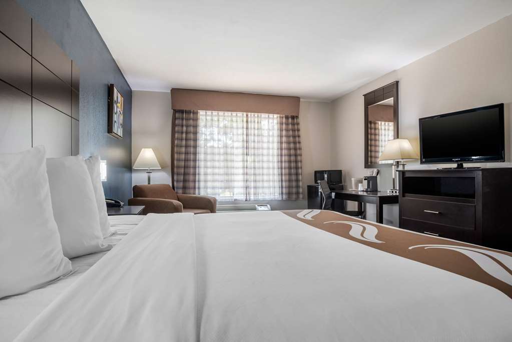 Quality Suites Baton Rouge East Denham Springs - photo 42