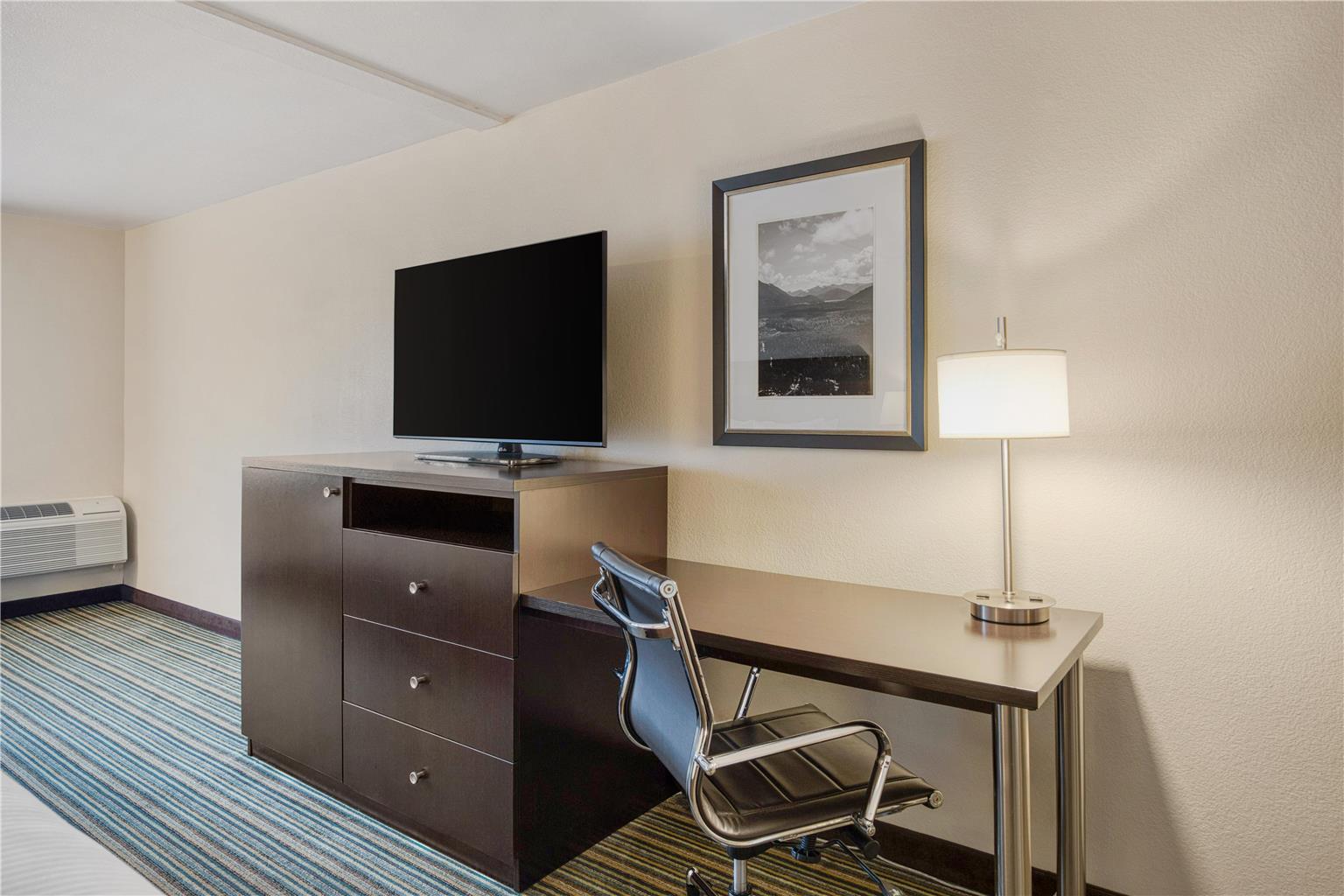Best Western Alderwood - photo 14