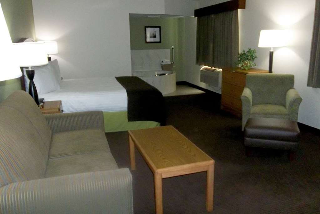 AmericInn by Wyndham Grand Rapids - photo 12