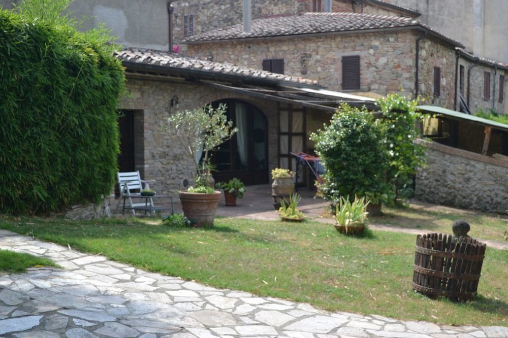 Antiche Dimore Di Vescovado — hotel in Murlo
