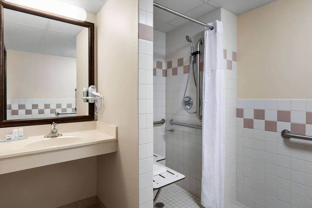 AmericInn by Wyndham Havre - photo 14