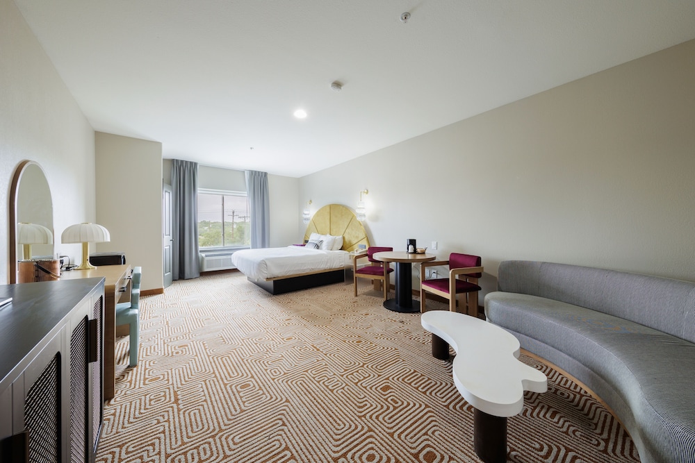 Blanco River Hotel - photo 18