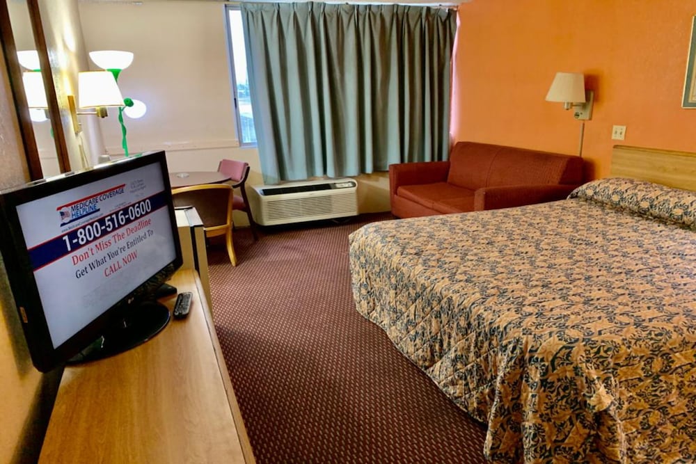 Red Carpet Inn & Suites Lima - photo 13