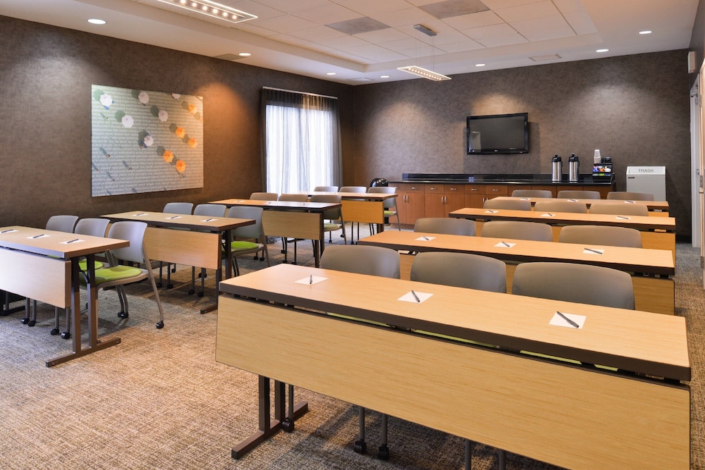 SpringHill Suites by Marriott Corona Riverside - photo 30
